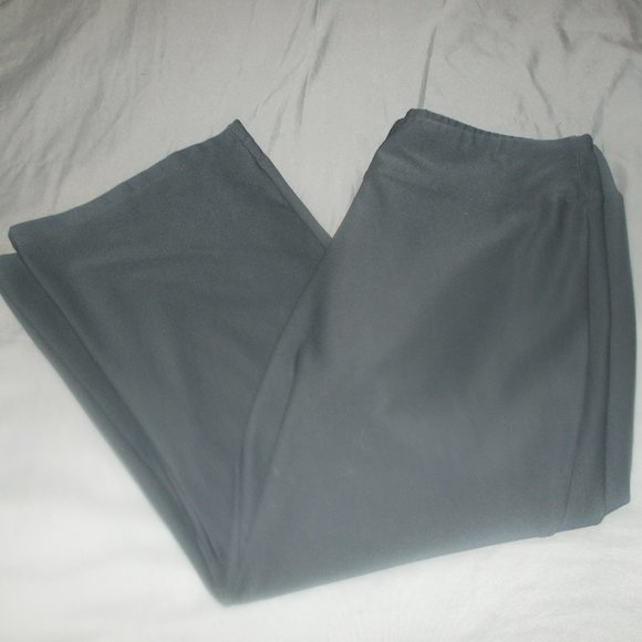 Nike Pants - Nike Cropped Wide Leg Workout Pants Black Size Extra Large